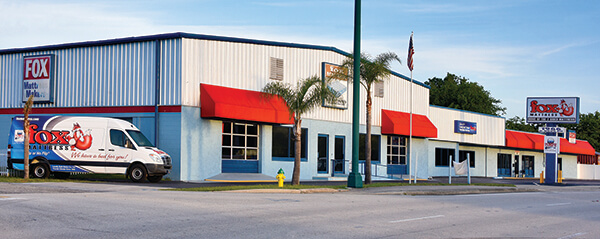 Fox Mattress is in Holly Hill, Florida, just outside Daytona Beach on the state’s eastern coast. Its building houses both mattress showrooms and factory.