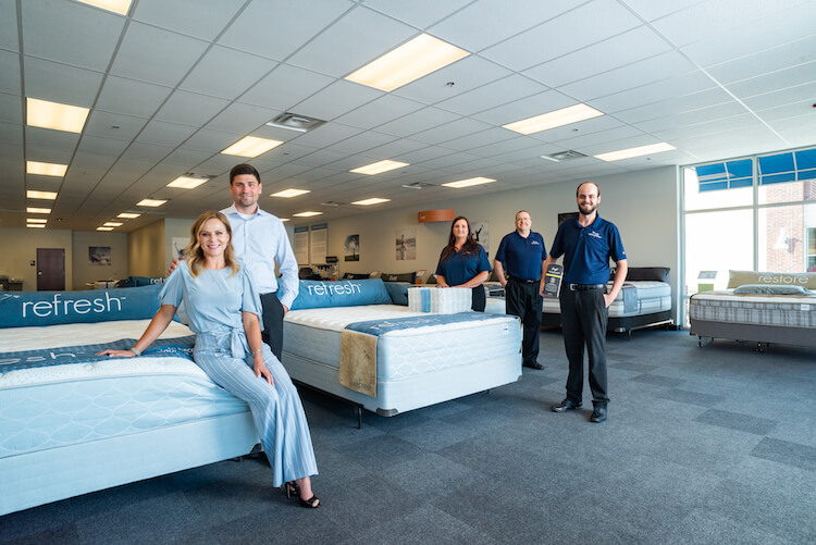 joplimo mattress team in the store