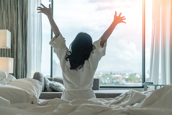 Jet Lag Sleep Strategies. Getting the beauty rest you need while traveling this holiday season.