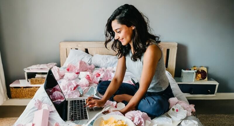 Remote worker "bed rotting."