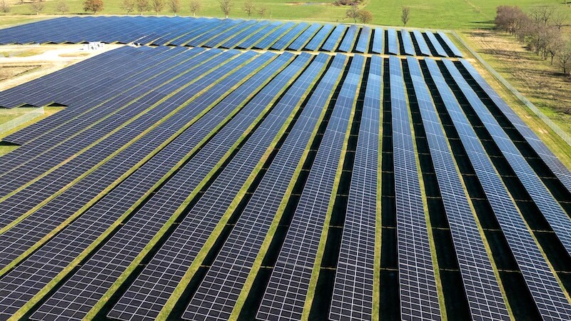 As much as 80% of J.B. Hunt’s main corporate campus building power usage will be offset by its new 40-acre solar facility located in Gentry, Arkansas.